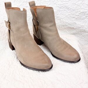 Vionic Sienna Waterproof Stone ankle boots zipper sz 7